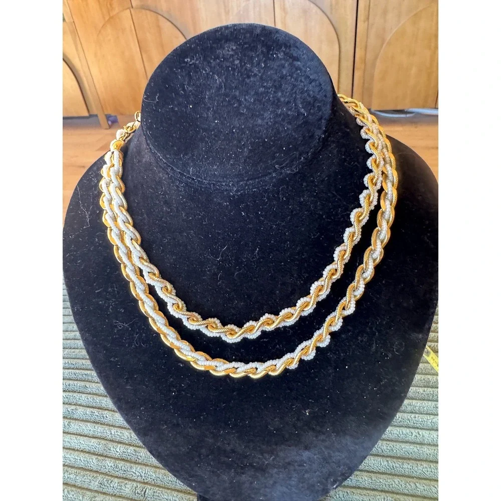Vintage Trifari Necklace Gold Tone‎ and Seed Bead Braided Chain Design